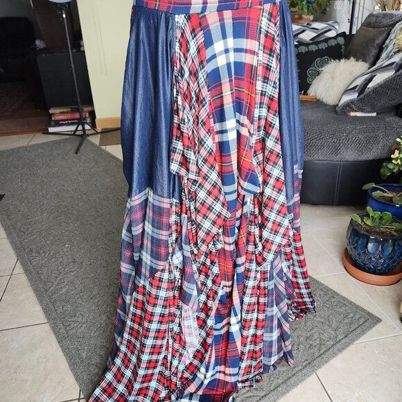Exquisite TOV HOLY The Damsel's Red Plaid Flowing Maxi Skirt - Picture 5 of 11